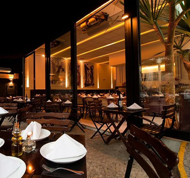 Varanda da 68 Pizzeria Lourdes